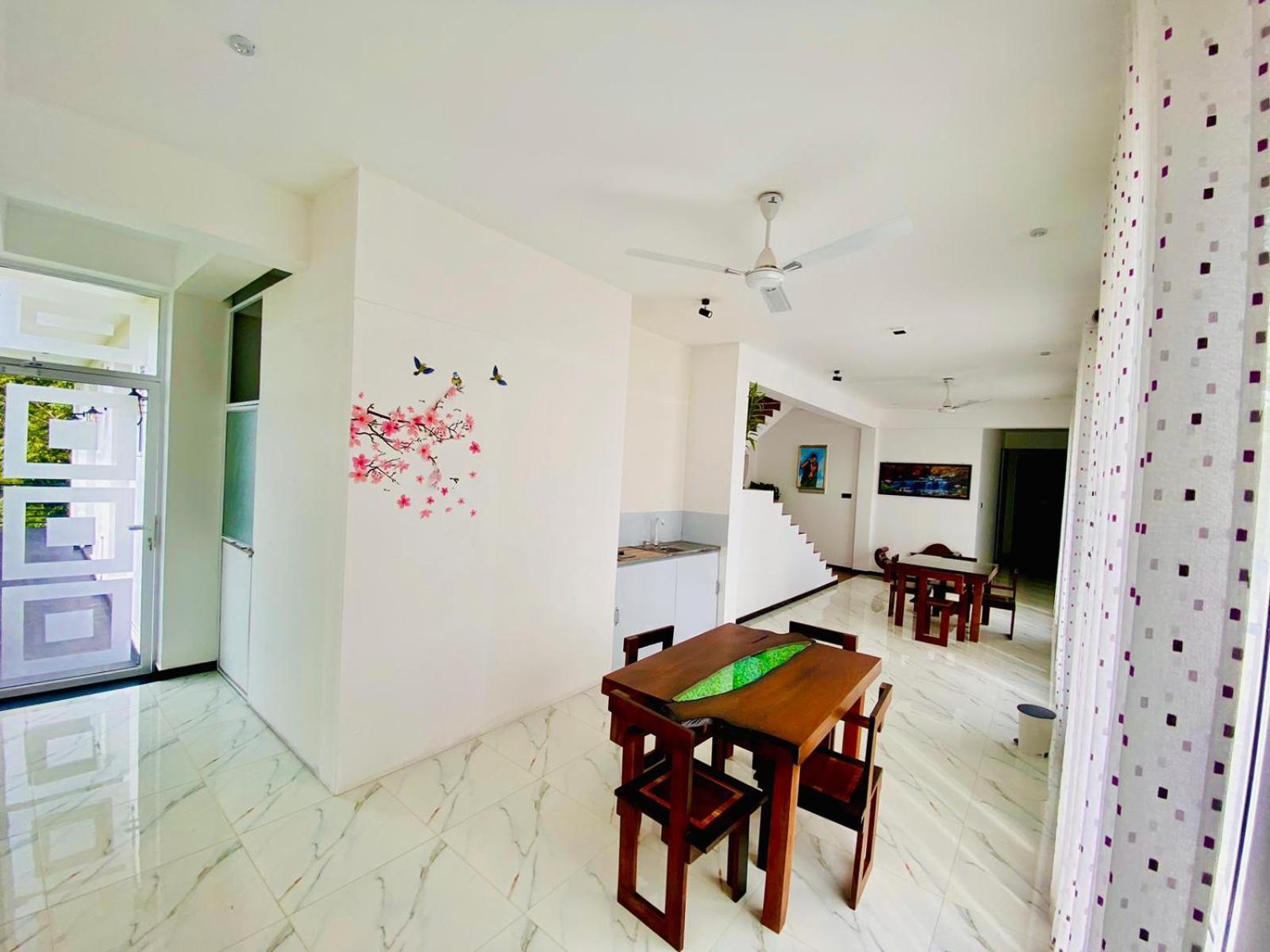 Airport Faith Hotel Katunayake Exterior photo