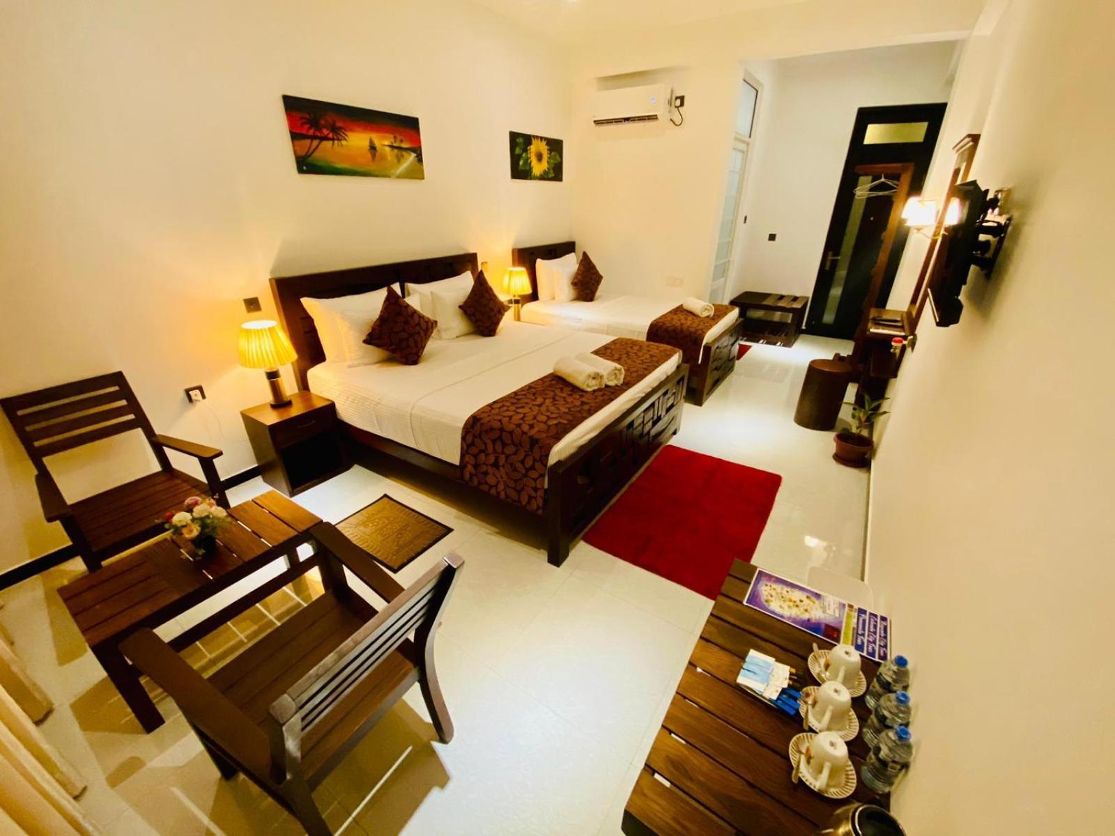 Airport Faith Hotel Katunayake Exterior photo