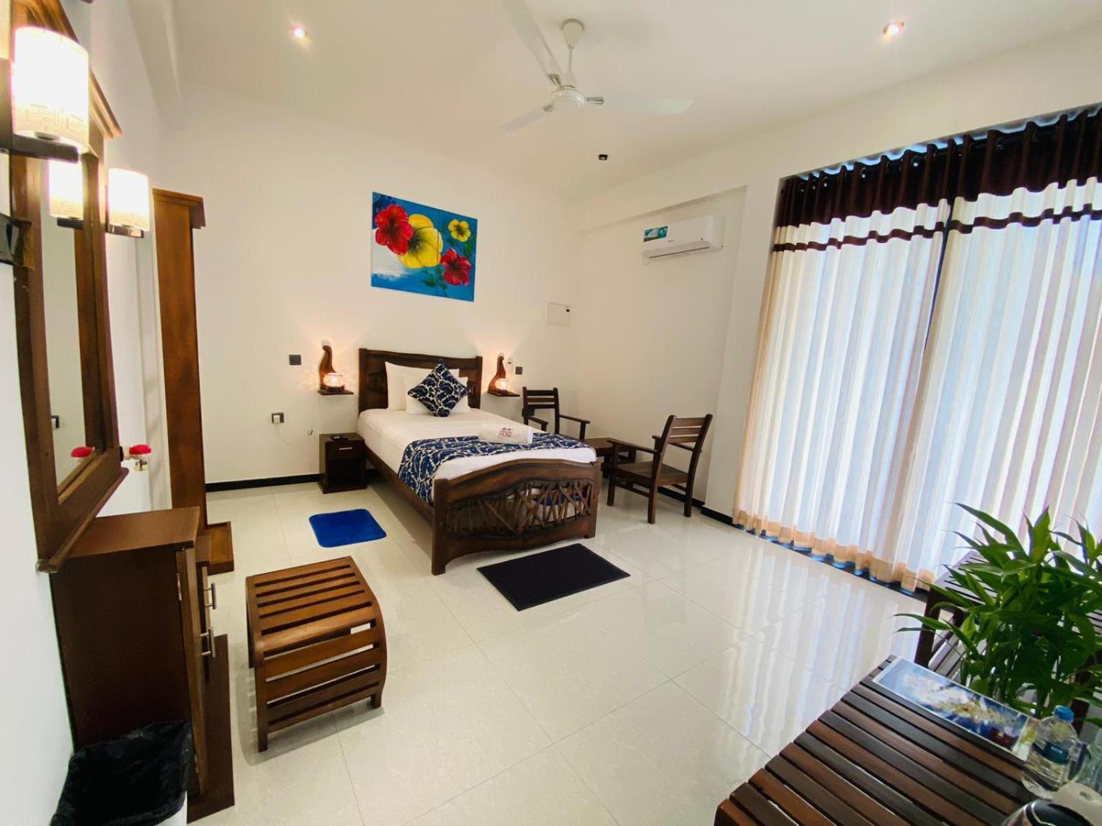 Airport Faith Hotel Katunayake Exterior photo